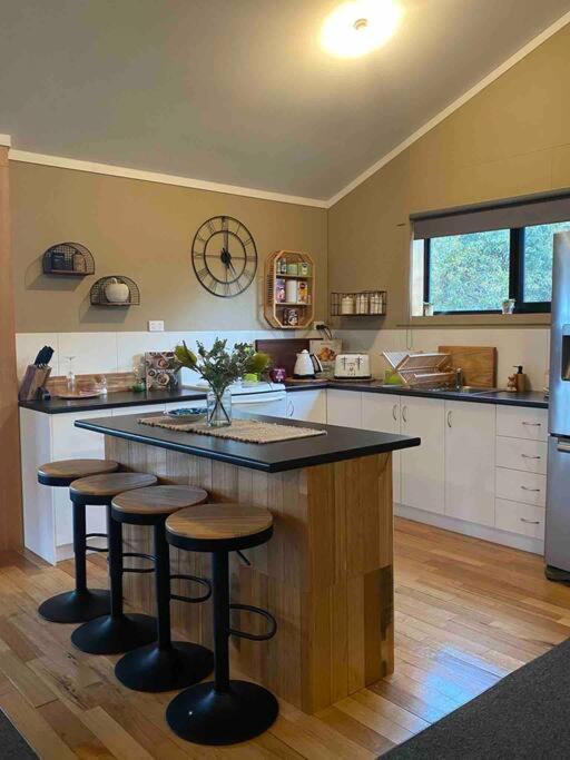 Great Lakes Wilderness Three Bedroom Home Miena Kültér fotó